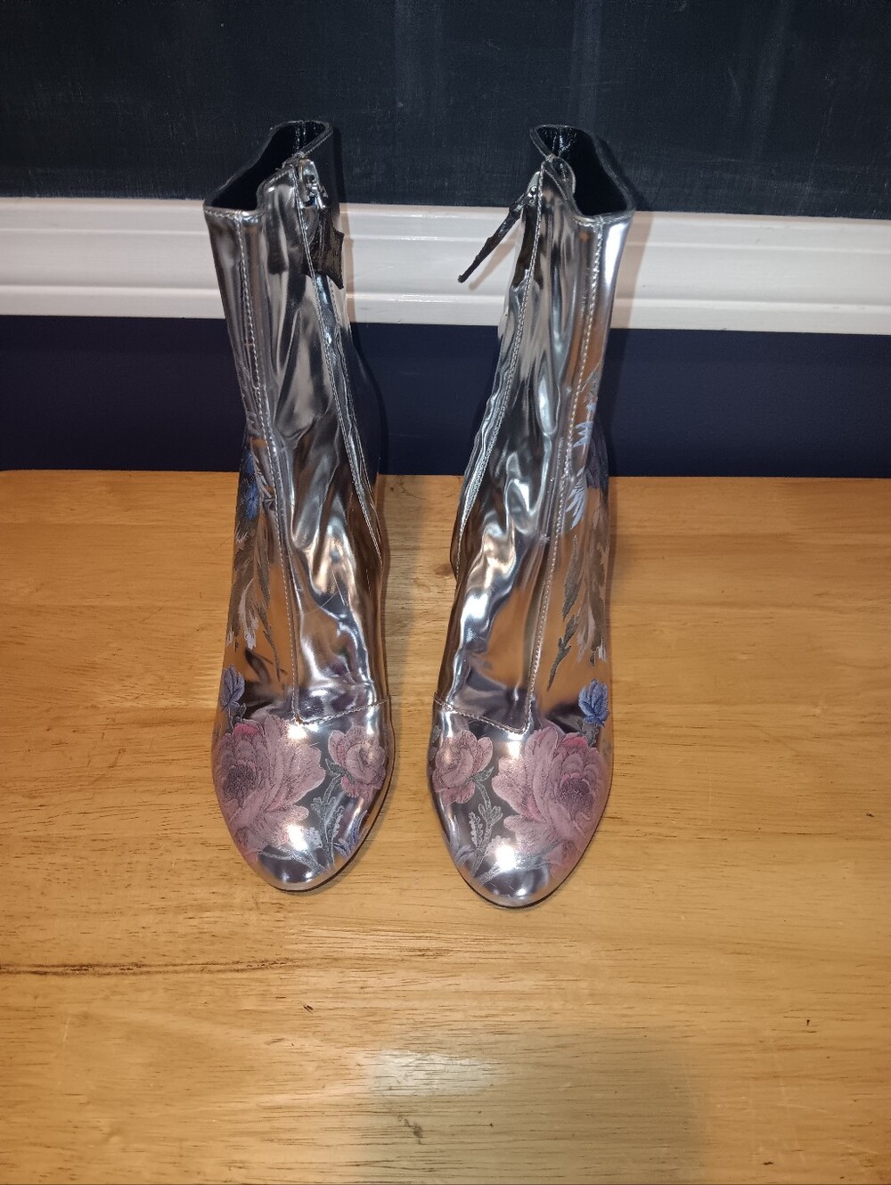Louis Vuitton LV Metallic Floral Leather Silhouette Ankle Boots Size 35 - Picture 3 of 8
